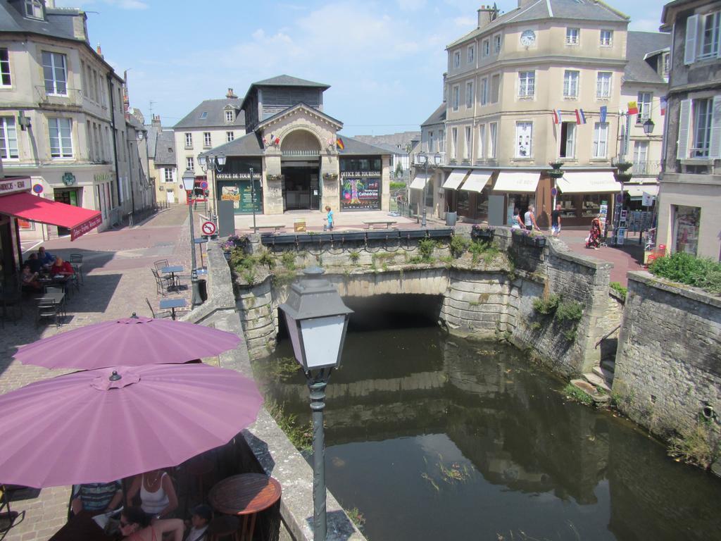 La Plus Petite Maison De France Bayeux Cameră foto